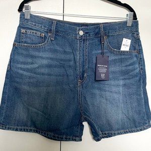 GAP Relaxed Fit 5" Short